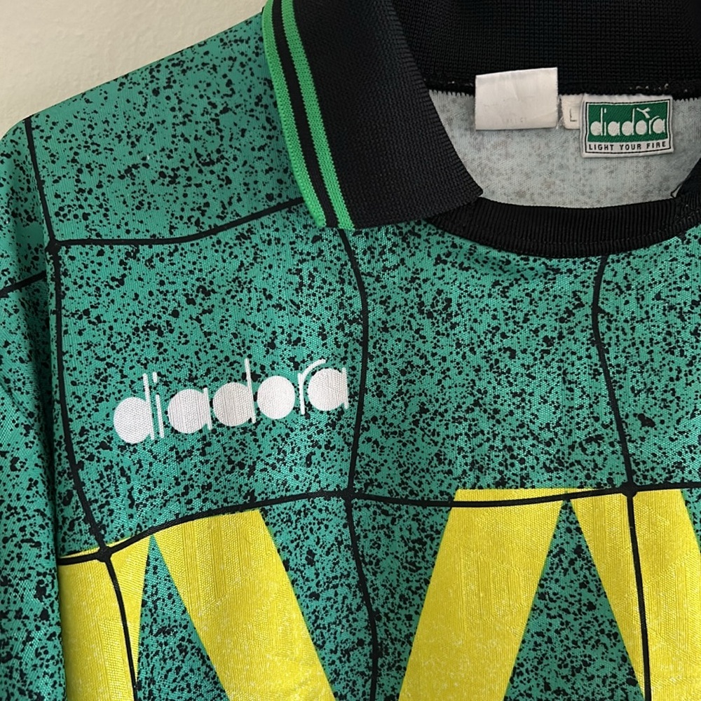 Vintage Men’s Diadora Soccer Goalkeeper Jersey - Picture 4 of 10